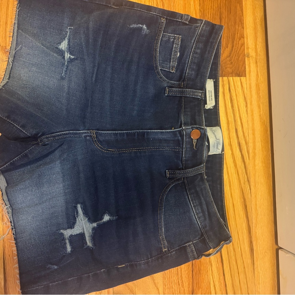 Universal Thread Blue Jean Shorts Distressed Mid-Thigh